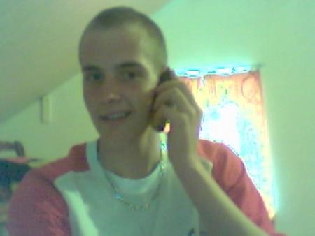 LE MEC KI M EN FAIS VOIR.LOL